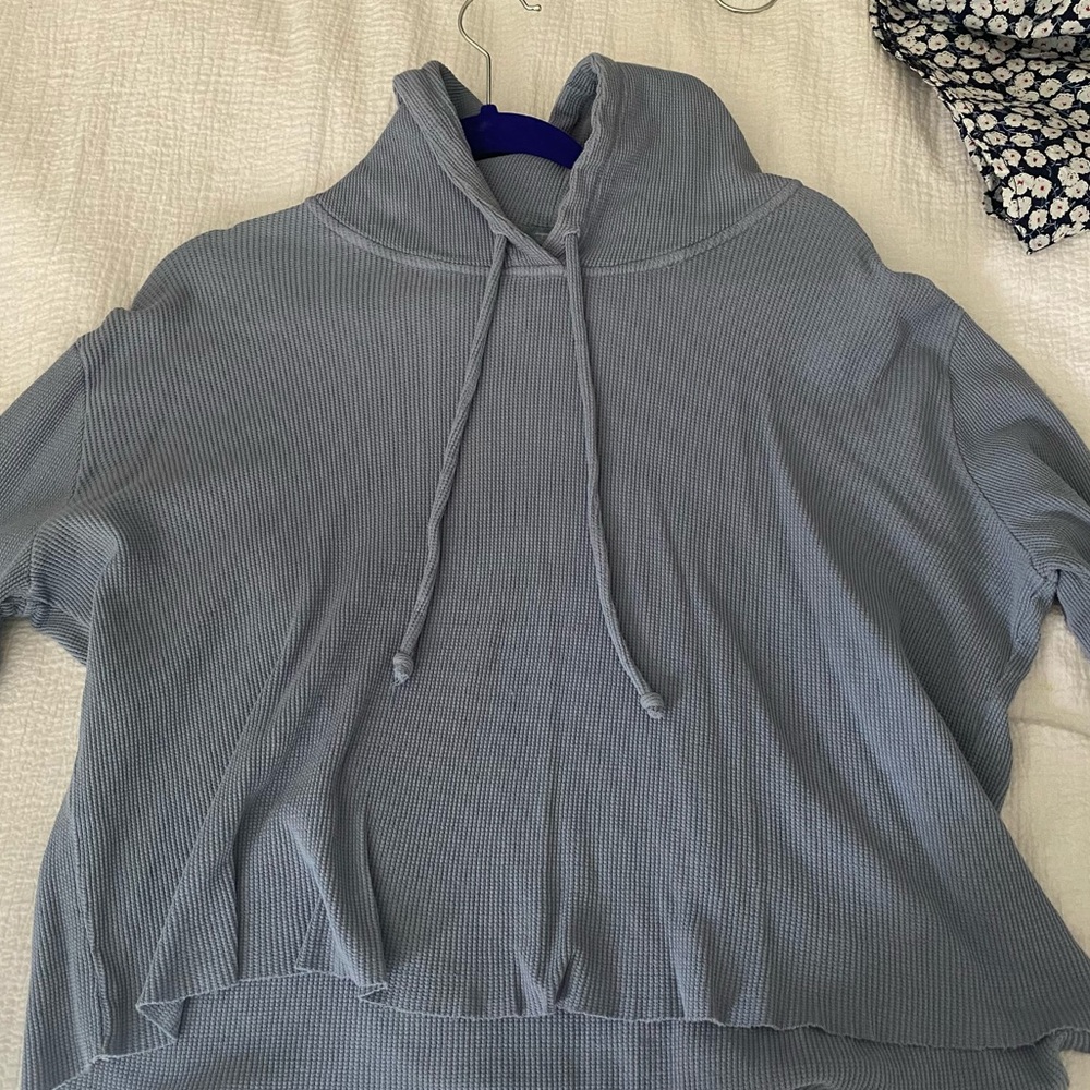 Brandy Melville blue cropped hoodie